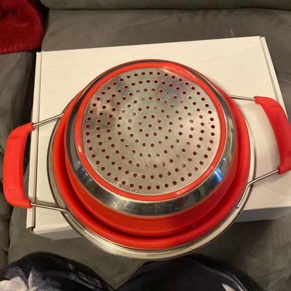 Sharper Image Collapsible FoodGrade Silicone Colander w/Metal Strainer VGUC-9.5" - Picture 7 of 9